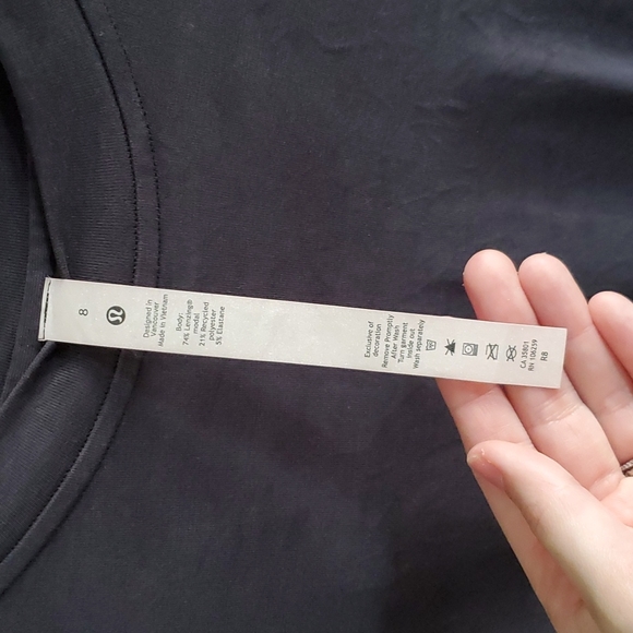 Lululemon shirred long sleeve - Picture 4 of 6